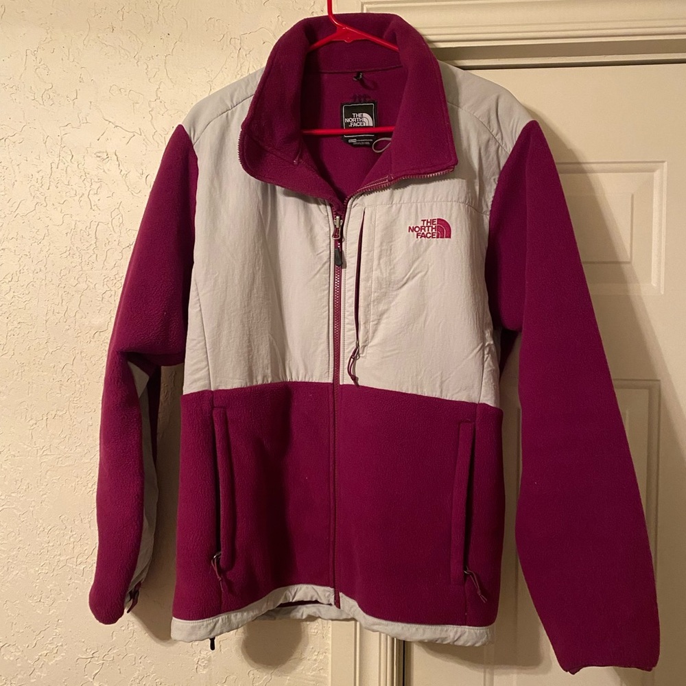 The North Face women’s jacket size xxl.